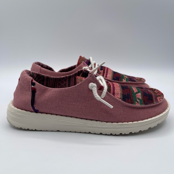 HEY DUDE WENDY BOHO DISTRESS MAYA Lightweigth Slip-On Comfort Women’s Shoe Sz 7 - Picture 1 of 6